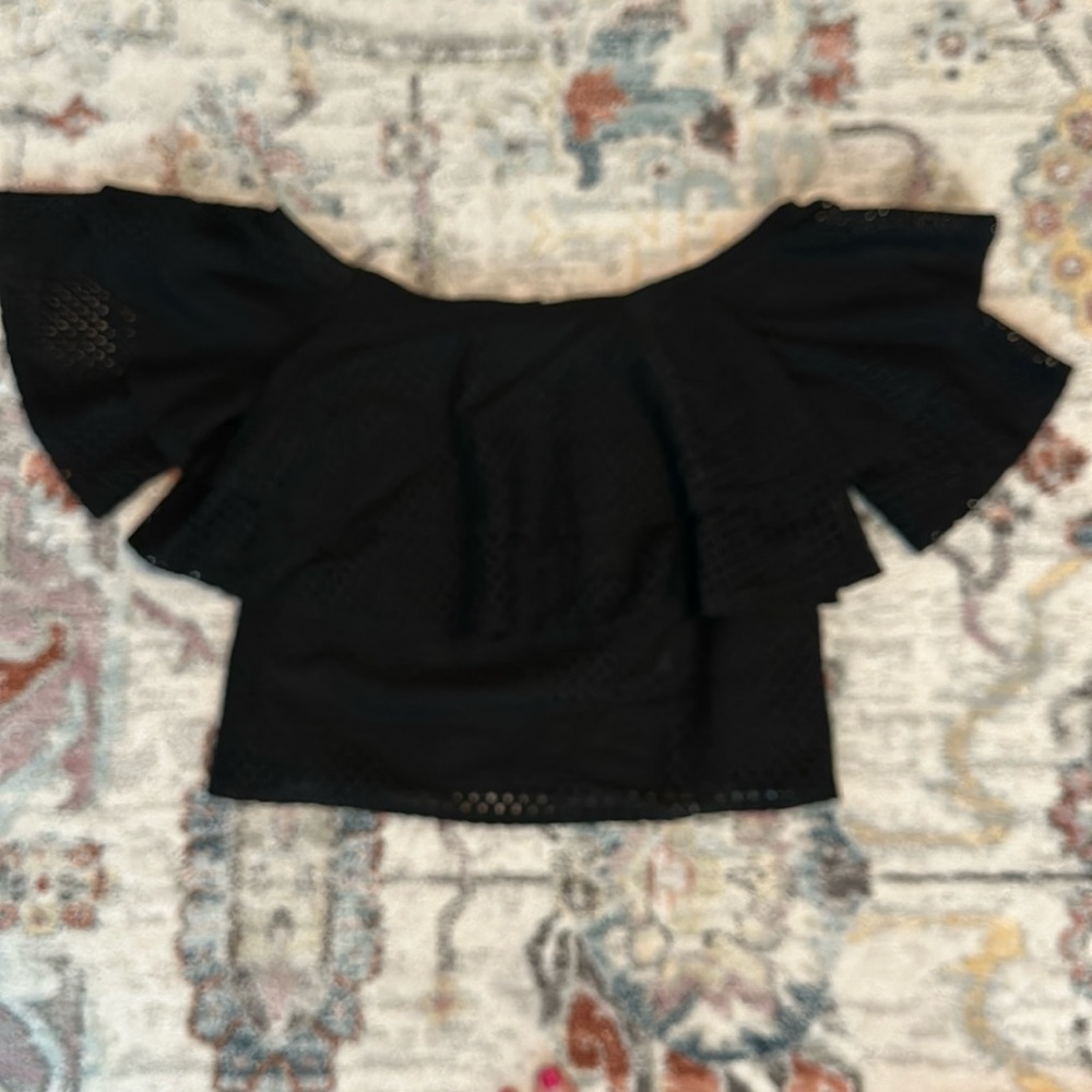 Never worn Banana Republic off the shoulders top